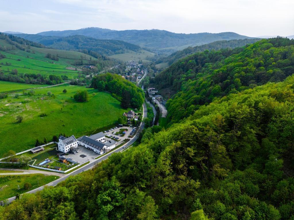 Hotel Palac Jugowice Валбжих Экстерьер фото