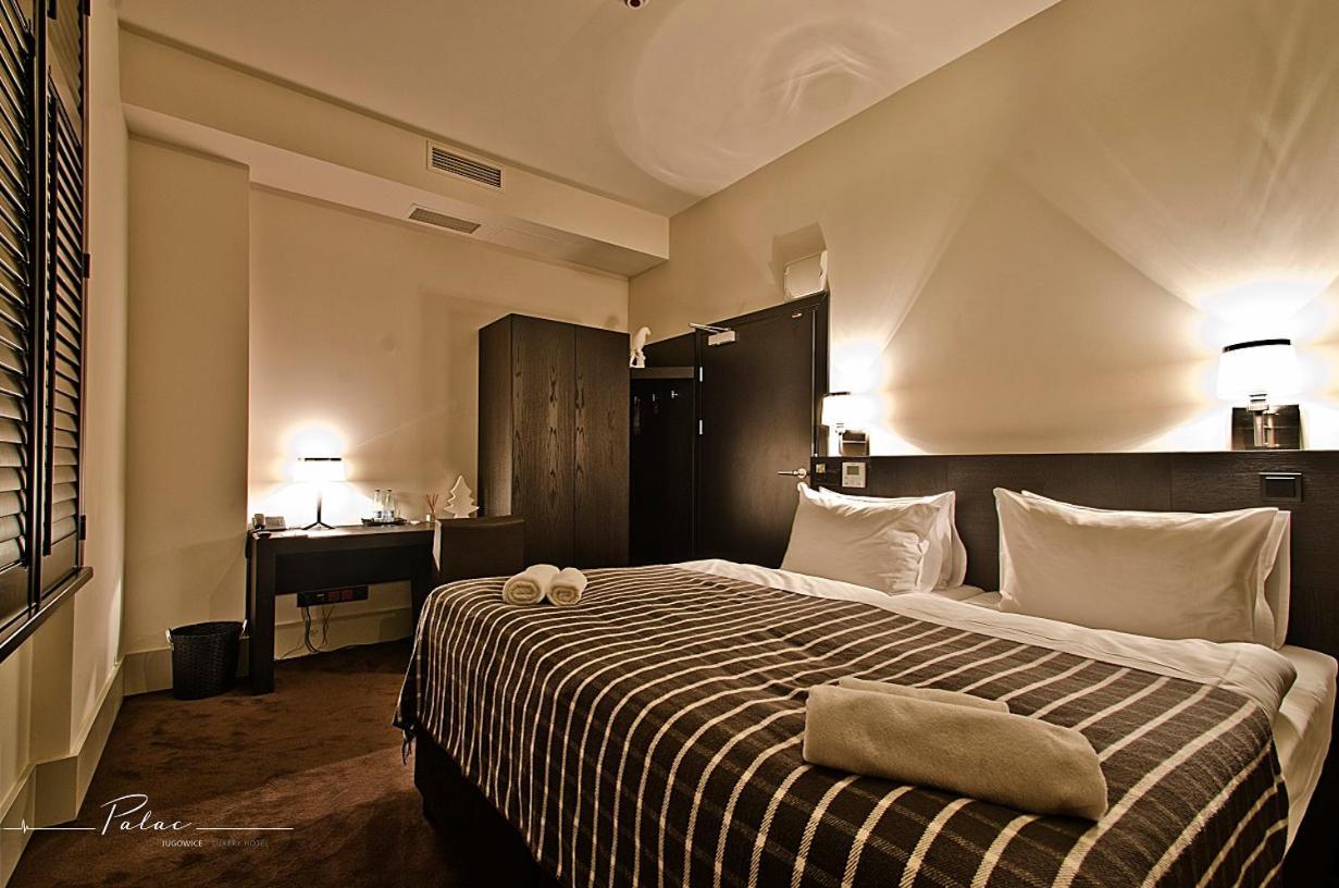 Hotel Palac Jugowice Валбжих Экстерьер фото