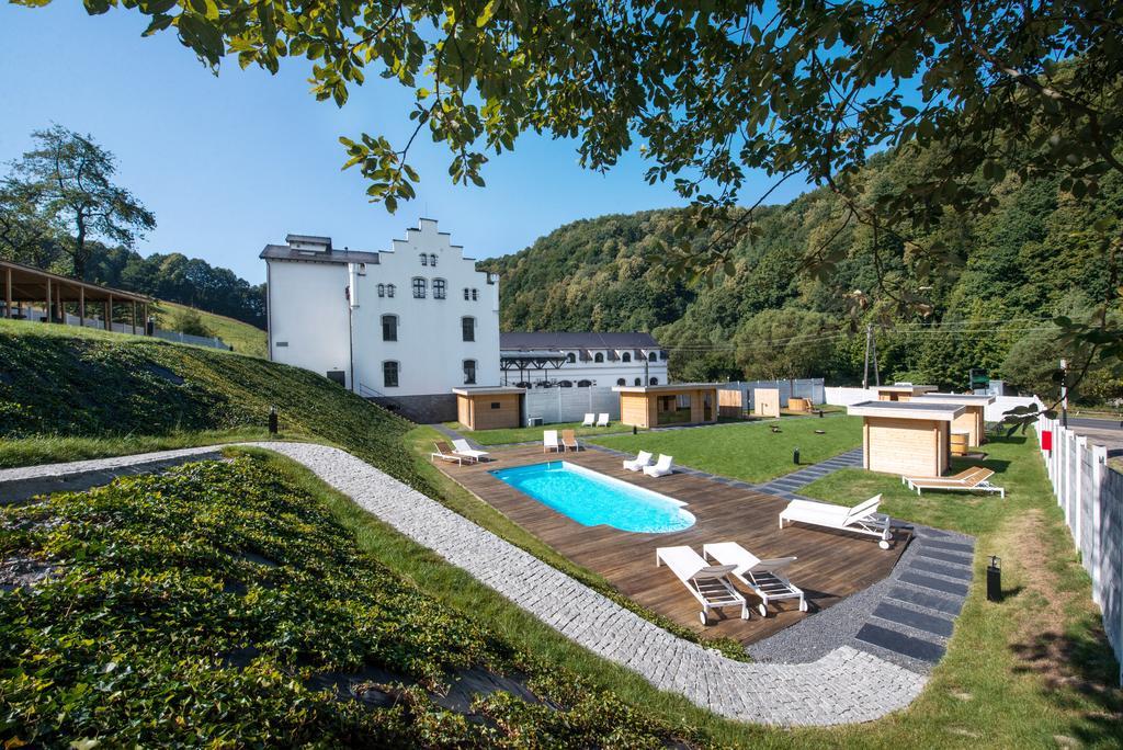 Hotel Palac Jugowice Валбжих Экстерьер фото
